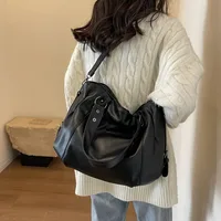 Sac à main fourre-tout décontracté pour femme, grande capacité, en cuir souple, pour ordinateur portable, sac bandoulière noir spacieux format A4 3