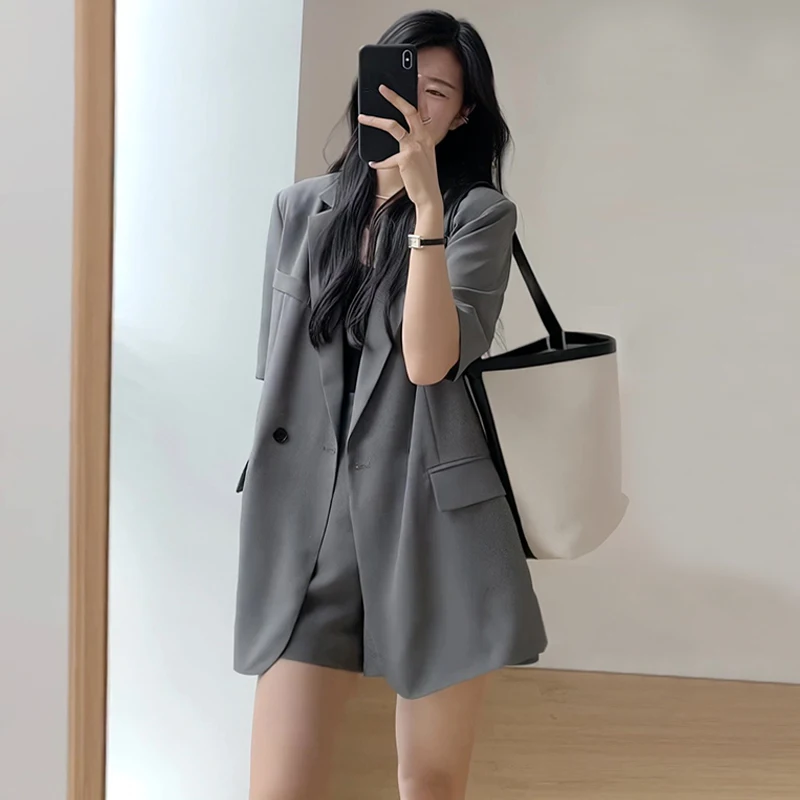 

2023 Summer Retro Korean Version Of The Temperament Short-sleeved Suit Jacket + Shorts Set Casual Loose Suit Two-piece Female
