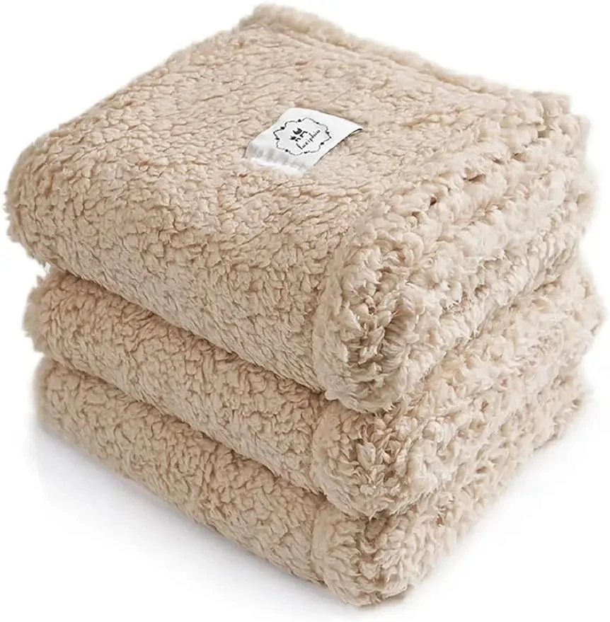 1pcs Calming Blankets Fluffy Premium Fleece Pet Blanket Soft Sherpa Throw for Dog Puppy Cat Beige Bed Sheet pet blanket