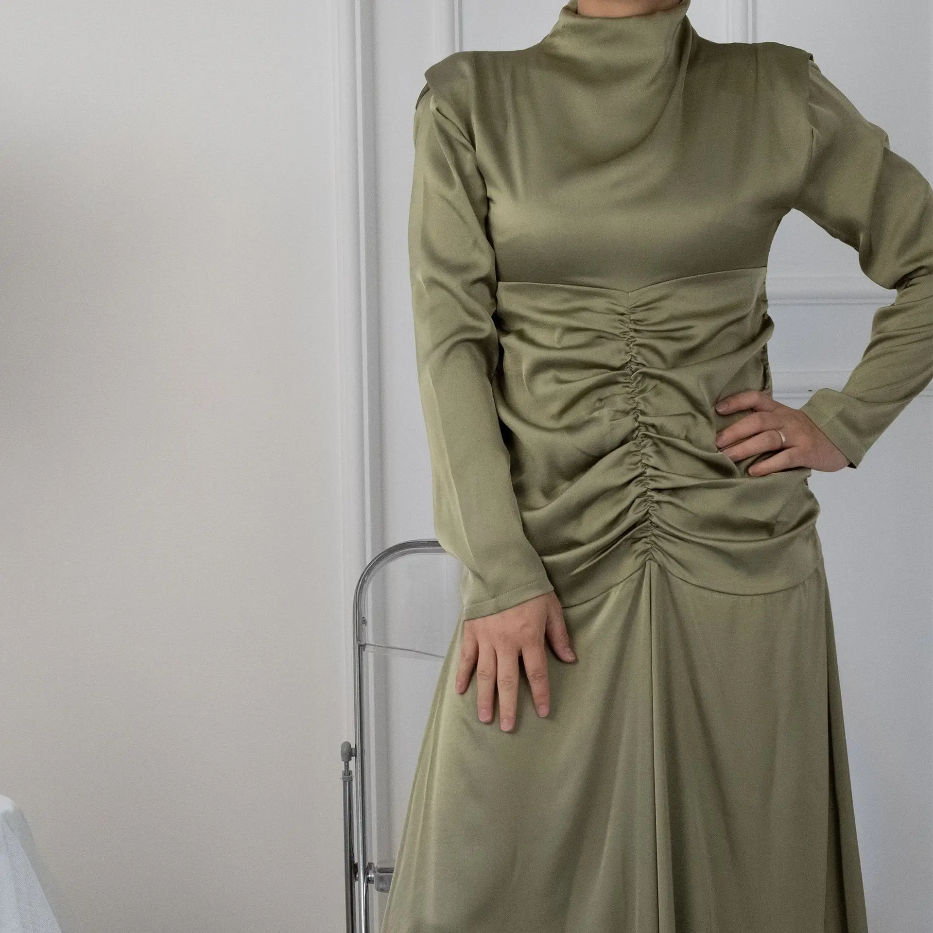 Eid Satin Abaya Dubai Luxury Turkey African Dresses for Women Plain High Collar Pleated Islam Abayas Kaftan Robe Femme Musulmane