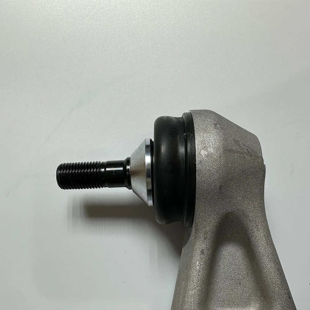 ذراع تعليق أمامي يسار/يمين موديل S 104895100B