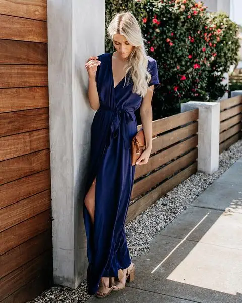 

2022 Women's Summer Color V-neck Short Sleeve Large Swing Dress