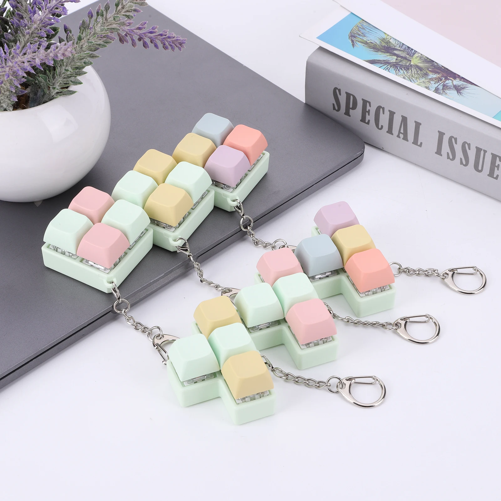 4 Stuks Toetsenbord Fidgetspeelgoed - 4-Knops Vinger Toetsenbord Sleutelhanger - Stressverlichting Clicker