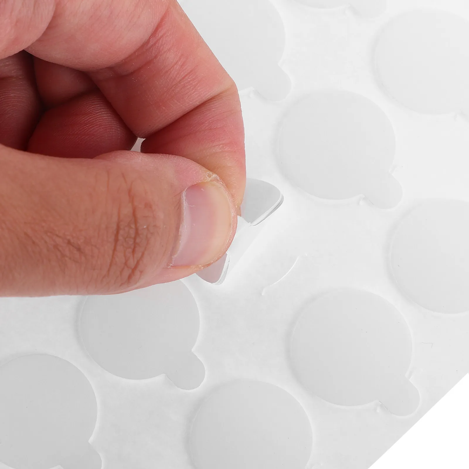 200Pcs 나노 양면 접착 테이프 도트 홈 오피스 교실 벽용 강력한 재사용 가능한 이동식 투명 접착 도트