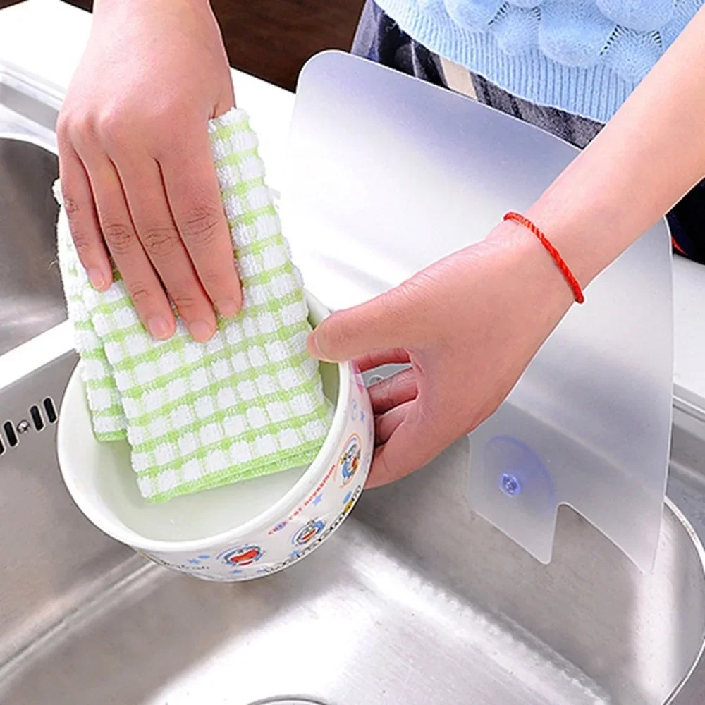 Kitchen Sink Water Splash Guards with Sucker Waterproof Screen for Dish Fruit Vegetable Washing Anti-water Board PVC Flaps