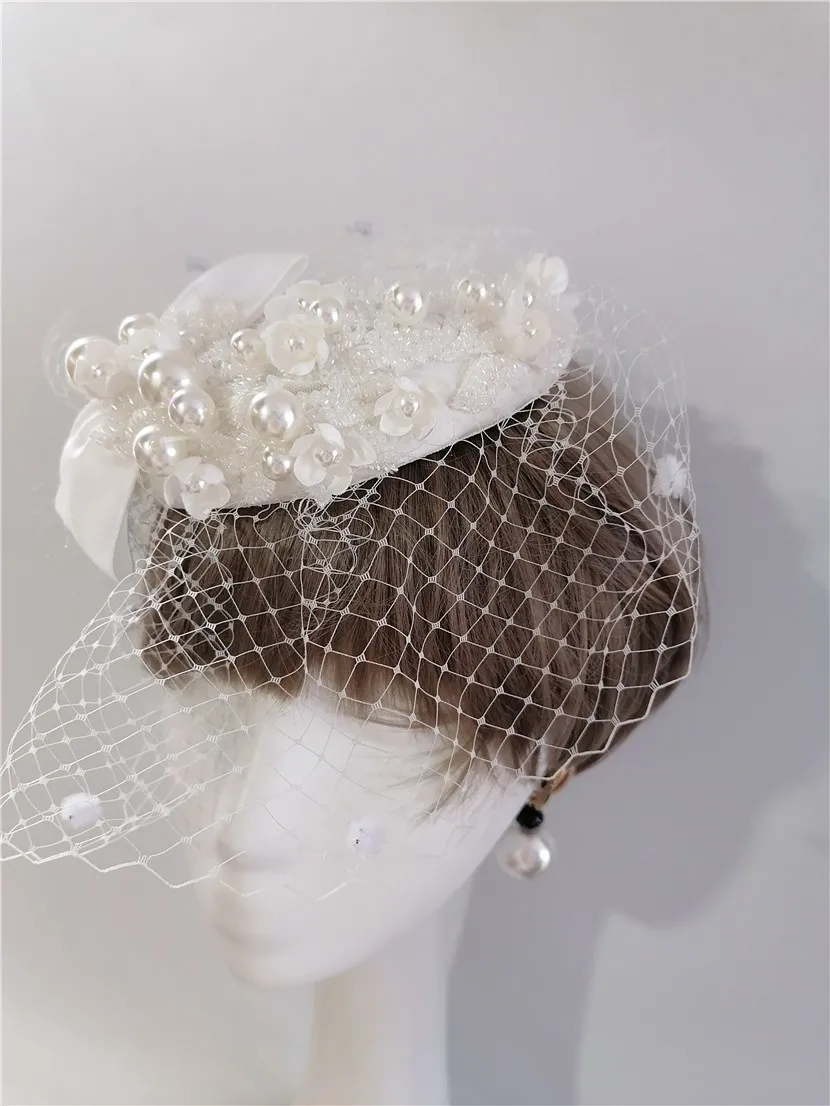 

White Bow Mesh Pearl Evening Party Cap Victorian Cosplay Medieval Hats Vintage Girls Hats Bohemia Wedding Floral Chapeau