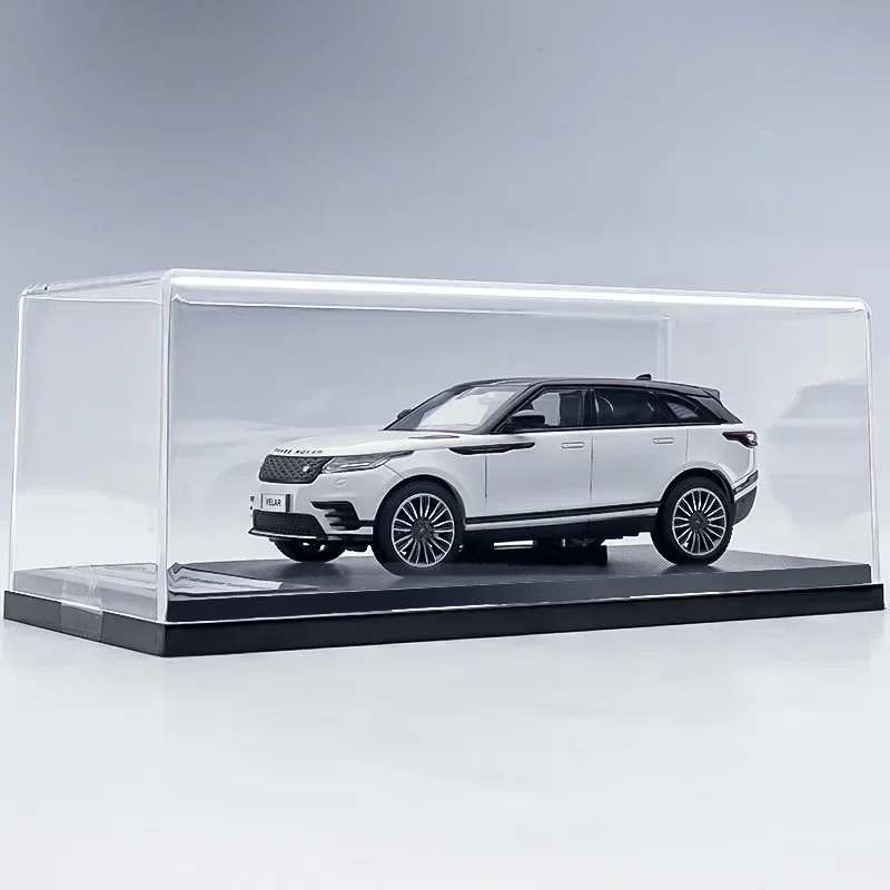 Рисунок 3 - Литая модель автомобиля 1:43 Land