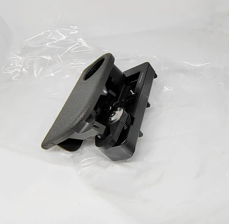  ڵ 尩  ġ  ڵ, ֻ X-trail T30 2003-2007 OEM 68630-EQ300