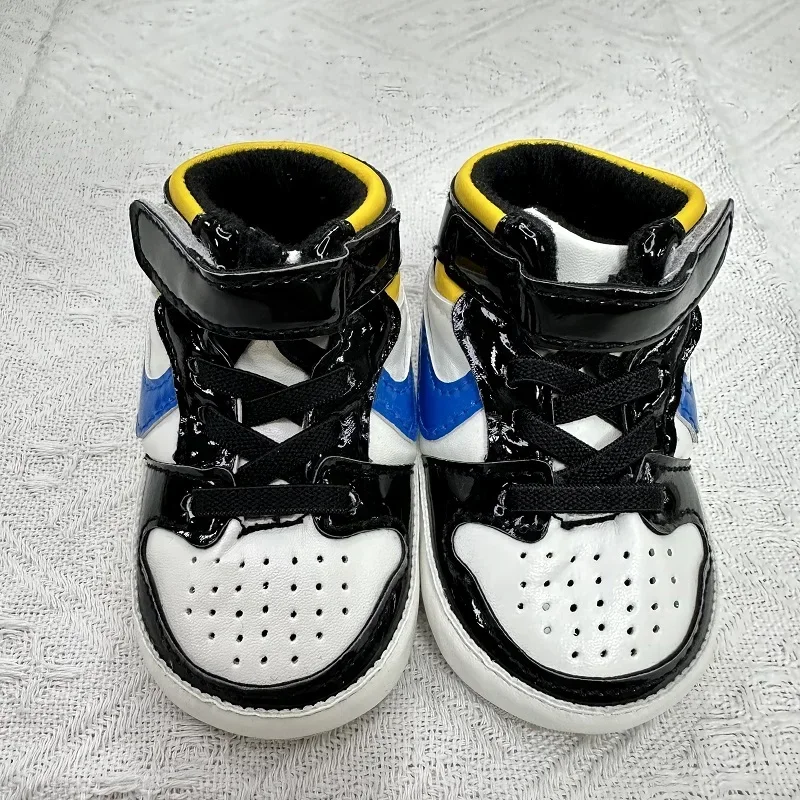 Description Picture 6 of itemTrendy High-Top Casual Sports Shoes for Infants Fashionable First Steps Walking Footwear for Boys and Girls Aged 0-18 Months