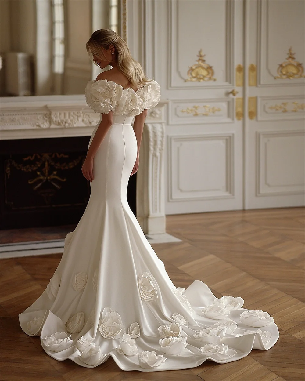 Kyoto Customized White Heart Collar 3D Flowers Wedding Dress