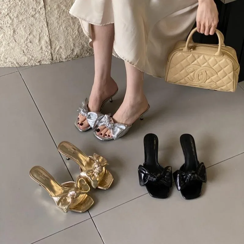 

Шлепанцы женские на тонком каблуке с бантом-бабочкой, уличные тапочки, сланцы, низкие резиновые мюли, высокий каблук, Гавайский стиль, 2024