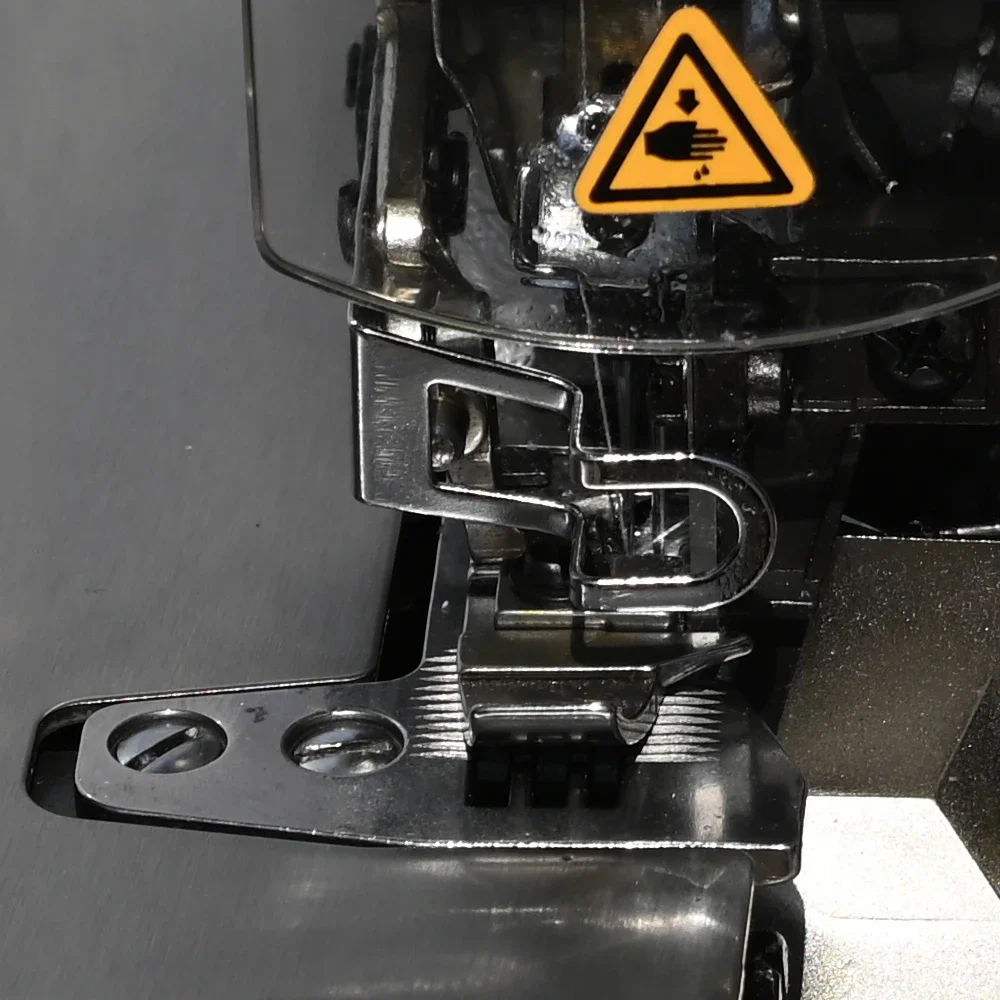 Direct Drive Super High Speed Overlock Sewing Machine