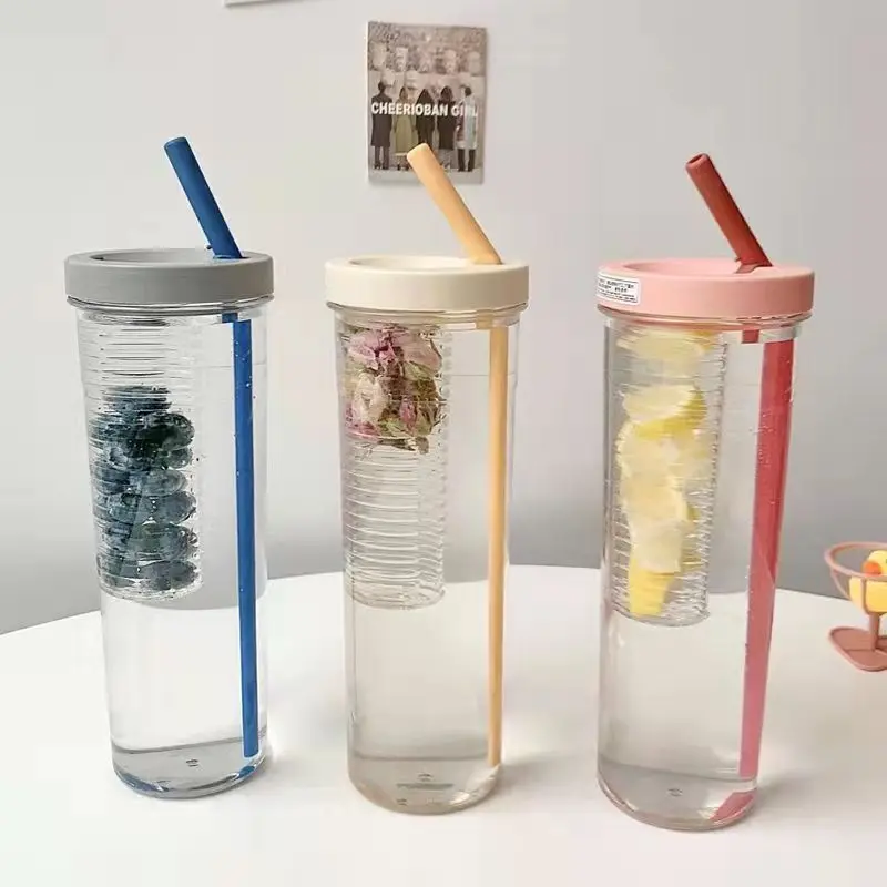 700ml Fruit Infuser Water Bottle Plastic Water Bottle with Straw Lemon Juice Bottle Portable Outdoor Fitness Drinking Bottles