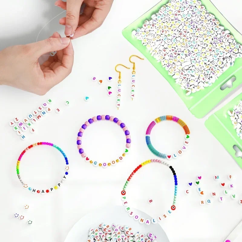 Letter Beads 800 Pieces 28 Patterns 8 Colors Alphabet Colorful Face Heart Beads