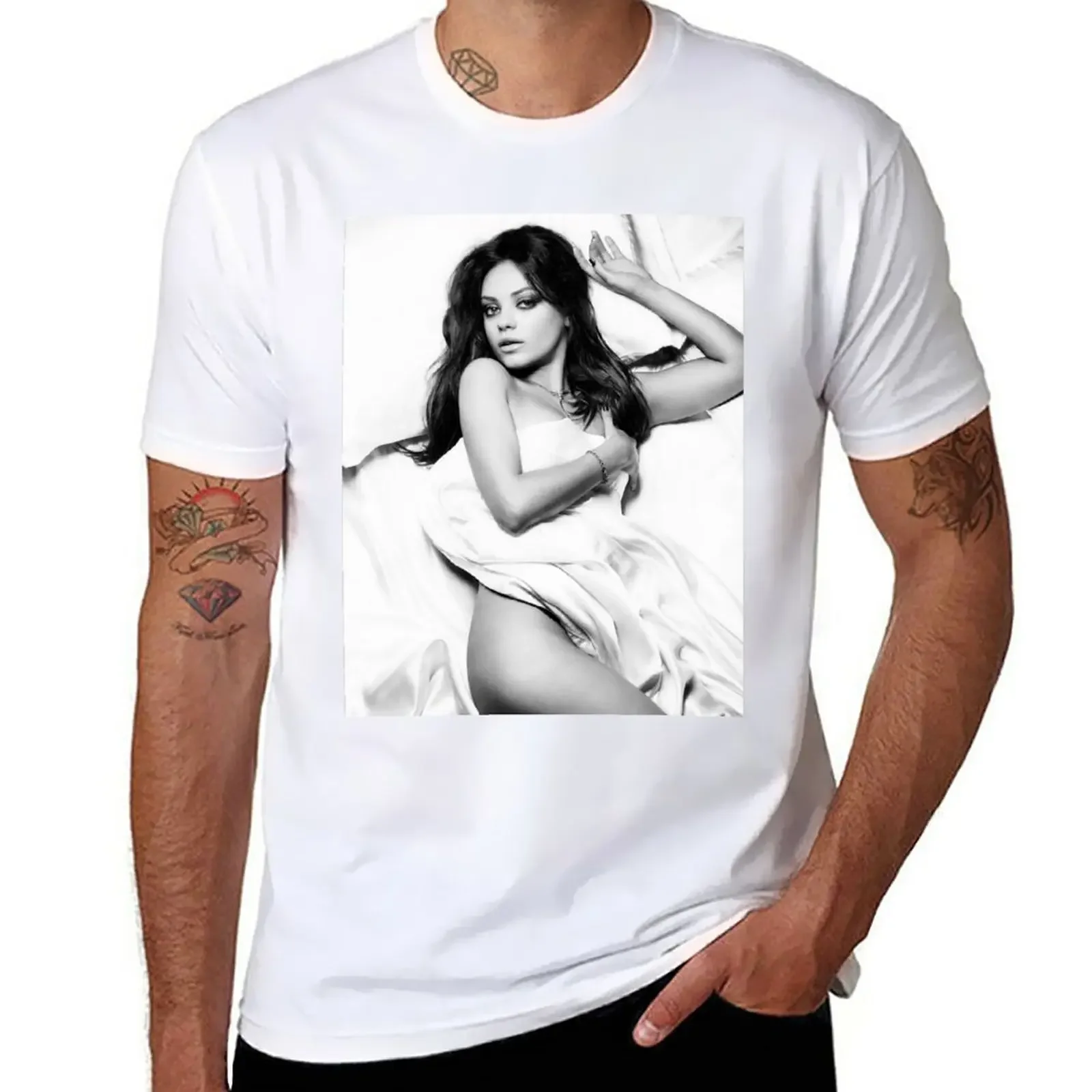 

hot mila T-Shirt anime clothes anime oversized t shirt men