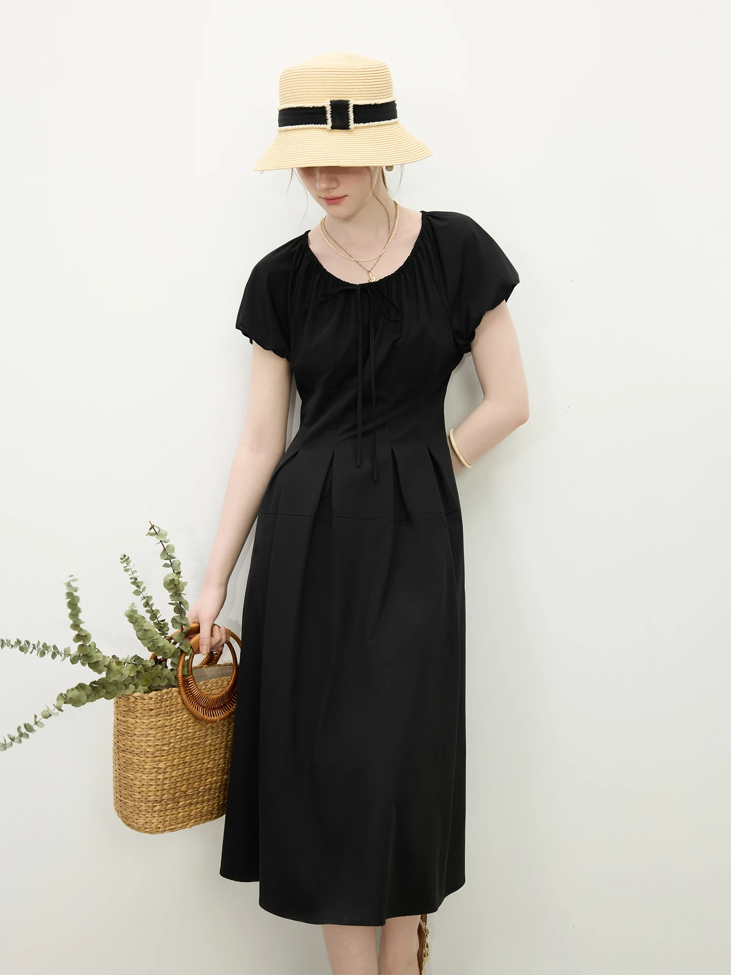 FSLE2 ColorsWomen Simple Red Long Dress 2025 Summer Short Sleeve Round  Neck High Waist Black X-LINE Dresses 25FS12047 - AliExpress 200000345
