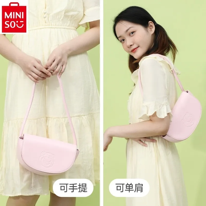 

MINISO диснеевские мультфильмы клубника медведь отдых широкополосная сумка через плечо модная женская индивидуальная кросс-боди маленькая квадратная сумка