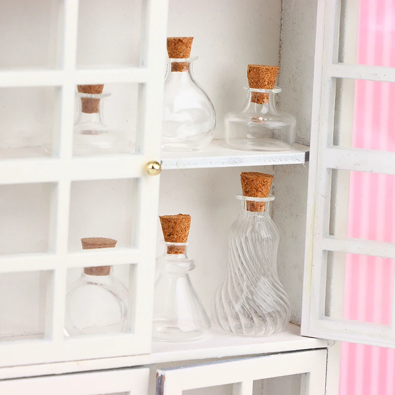 1pc 1:12 Dollhouse Miniature Vase Round Glass Bottle Wishing Bottles Storage Bottle with Cork Candy Jar Model Decoration 3