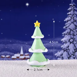 Christmas Skiing Animal Miniature Figurine - Festive Decoration & Resin Craft Ornament (Green Tree)