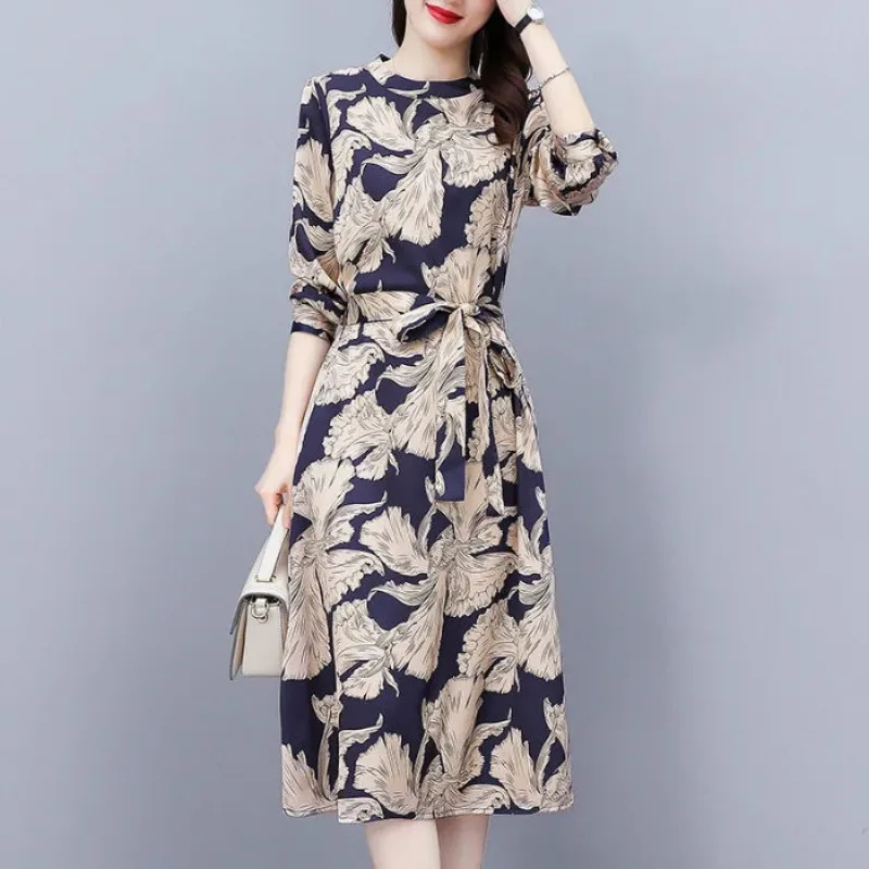 

Women's Autumn and Winter Pullover Round Neck New Patchwork Printing Pockets Sashes Fashionable and Elegant Long Sleeved Dress