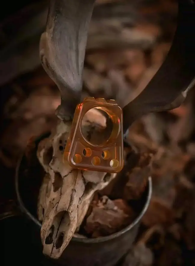 

Б/у EDC acedc сырный палец Tiger Pei материал