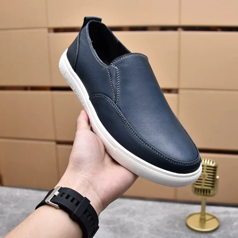 

2023 New Autumn Genuine Leather Men Casual Shoes Luxury Style Breathable Trend Joker Men Designer Loafers Black Navy M2321