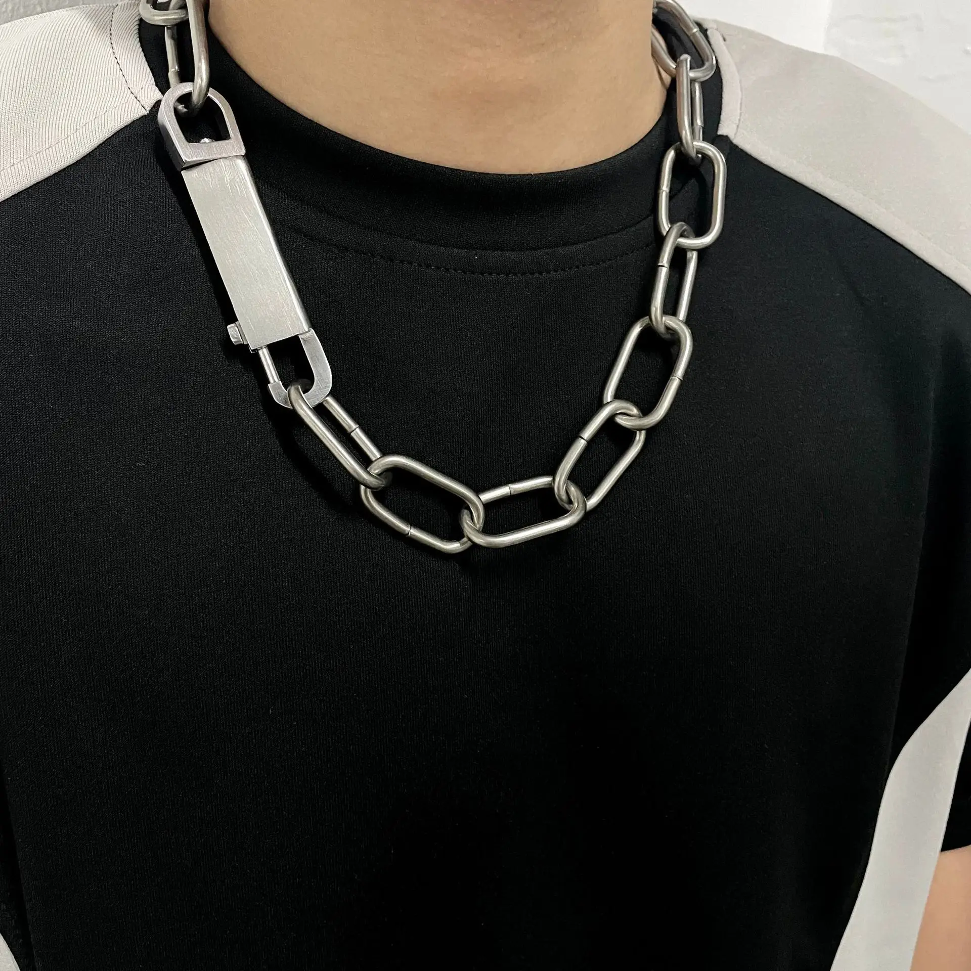 Original design pentagram retro niche men's rough chain necklace