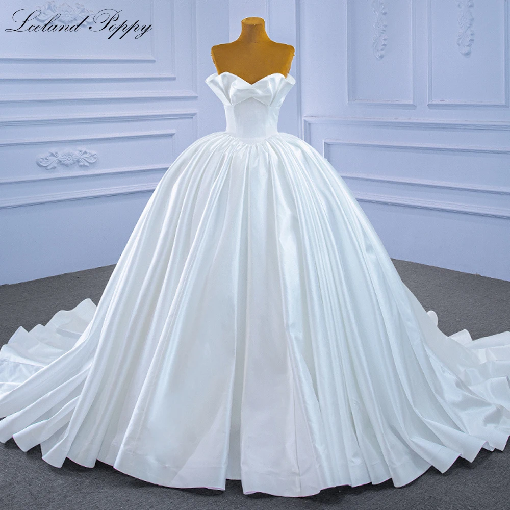 Vestido de Baile de Cetim Vestidos de Casamento Vestidos de Noiva Vestido de Noiva com Tribunal 2022 sem Mangas Lceland Papoula Elegante Strapless Trem 3 Phones & Accessories