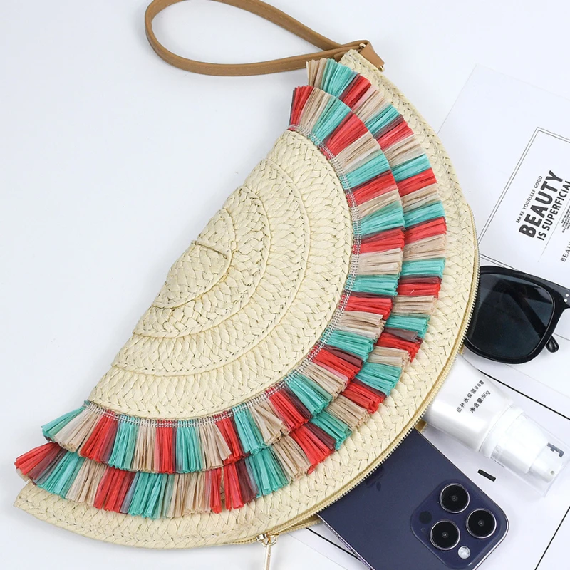 Fashion Women Tassel Purse and Handbag Casual Travel Envelope Bag Rattan Straw Wrist Bags Women Summer Beach Bag