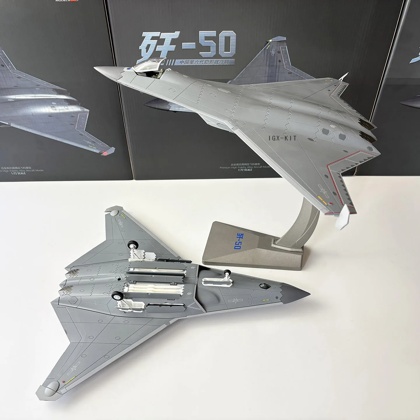 ダイキャスト 1/72 スケール中国 J-50 戦闘機 J50 合金航空機モデル