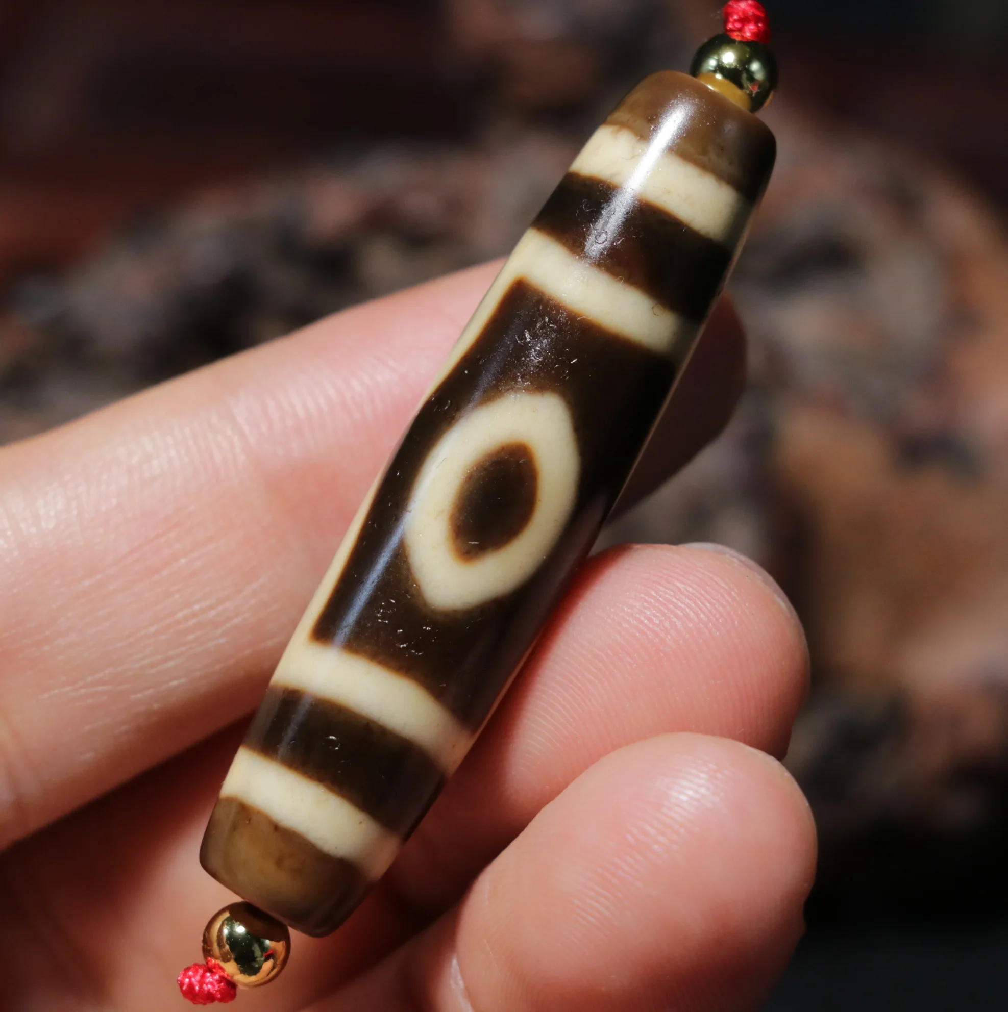 

Treasure Magic Energy Tibetan Old Agate Ivory Color 3 Buddha Eyed dZi Bead Amulet Top 5A+ Talisman Lkbrother UPD221211A12