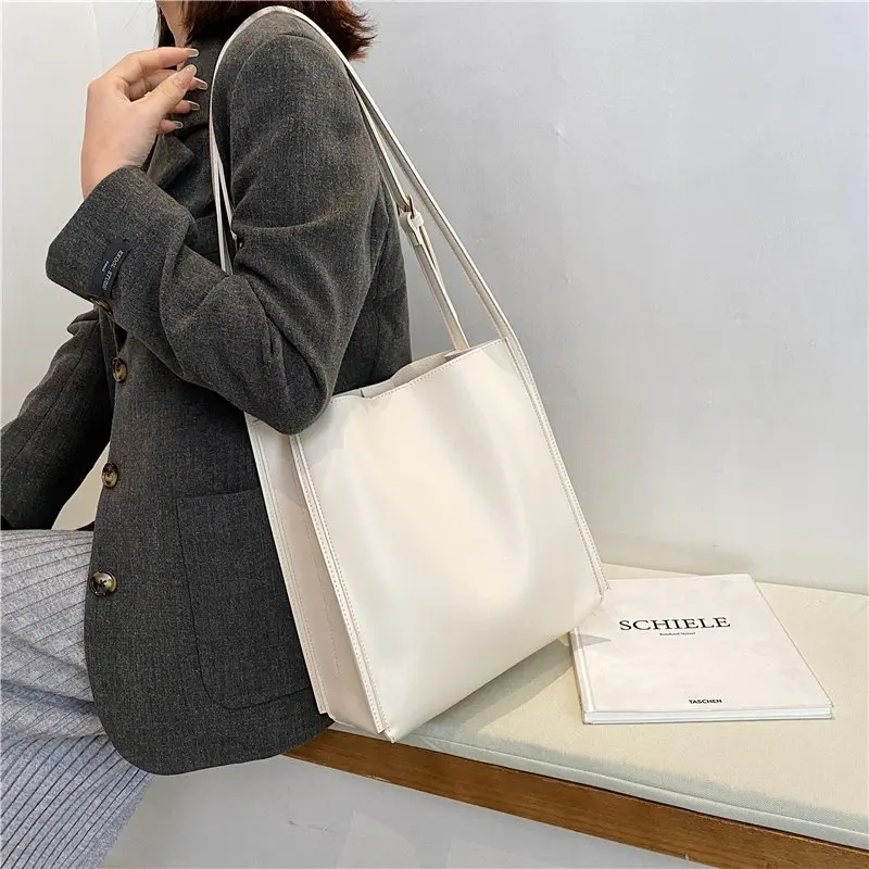 New Designer High Quality Women Shoulder Bag Leather Handbag Totes Large Capacity Solid Color Woman Shopper