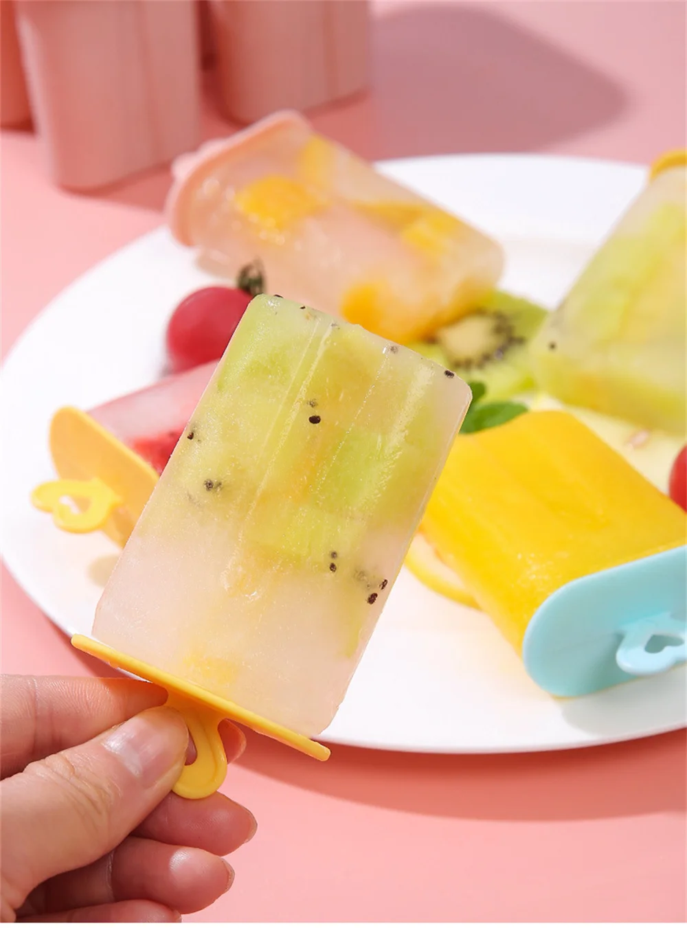 Description Picture 4 of itemPopsicle Mold DIY Ice Cream Ice Cubes Maker Bar Kitchen Refrigerator Homemade Stick Mould Tubs Silicone Household Kitchen Tools