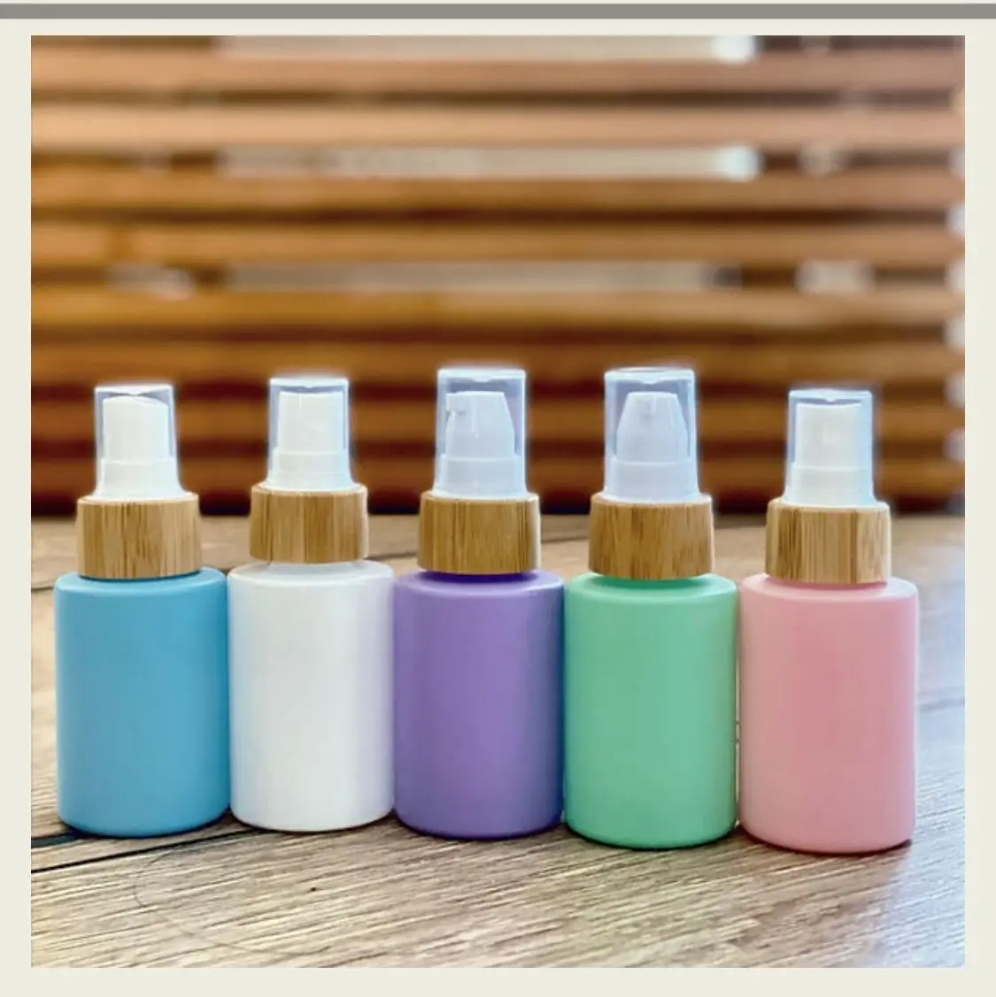 

30 ml Macaron blue shading glass dropper essential oil bottle and 1oz cosmetic packing bottling bottle with bamboo pump cap