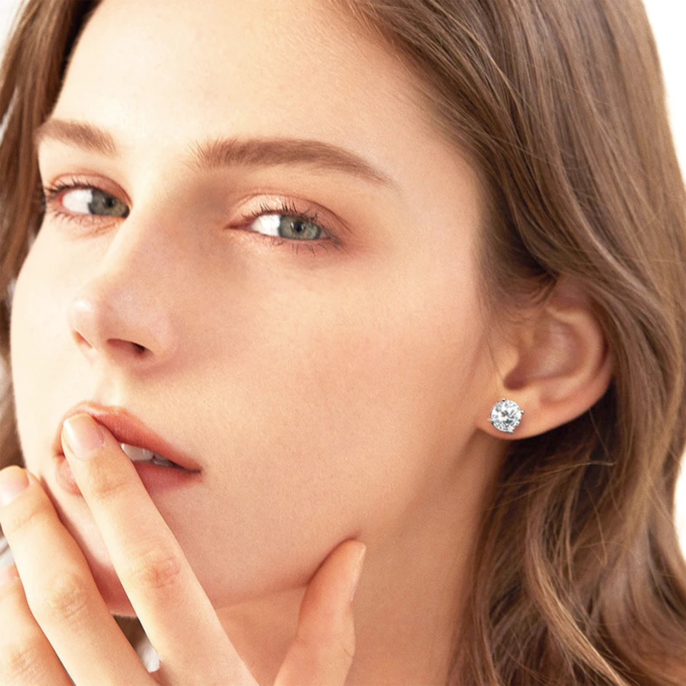 Elegant 925 Silver Moissanite Stud Earrings