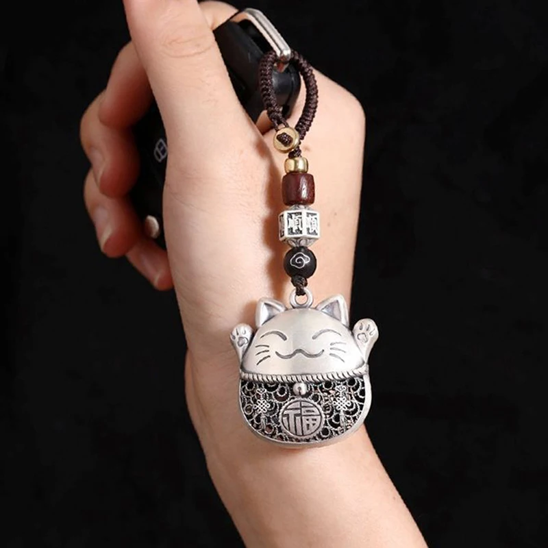 

Cute Lucky Cat Vintage Braided Rope Fortune Cat Men Women Personality Pendant Creative Gift Car Pendant Lucky Keychain
