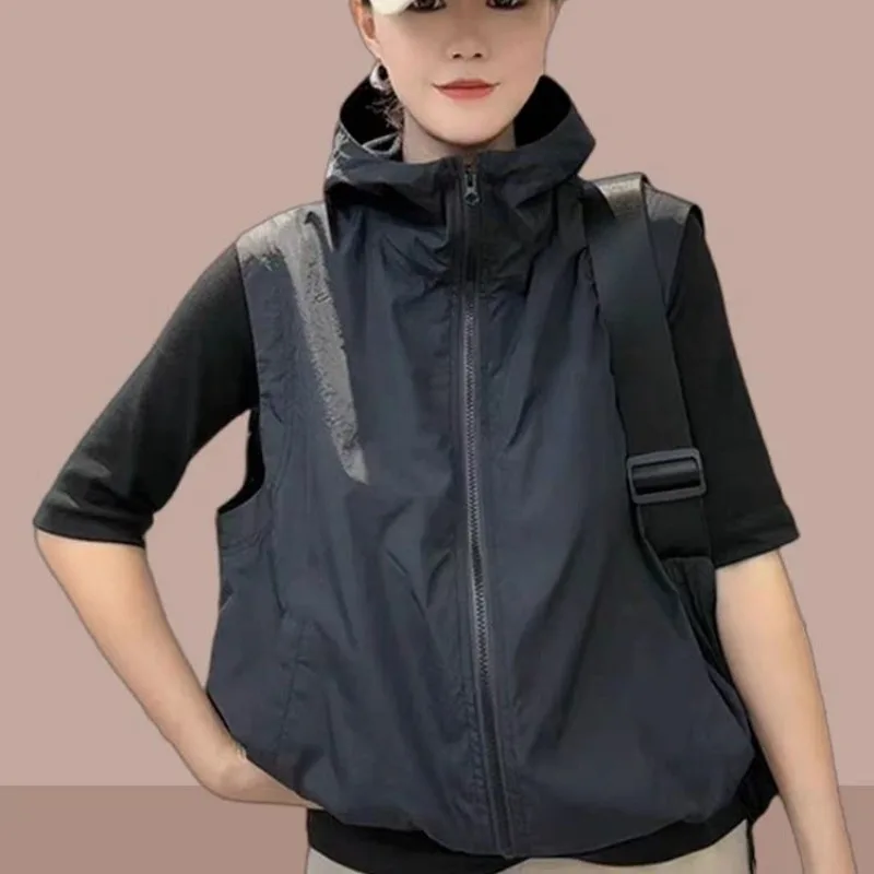 Summer New Sunscreen Vest Korean Version The Loose Big Yards Hooded Short Section Vest Thin Section Short Jacket Shoulders