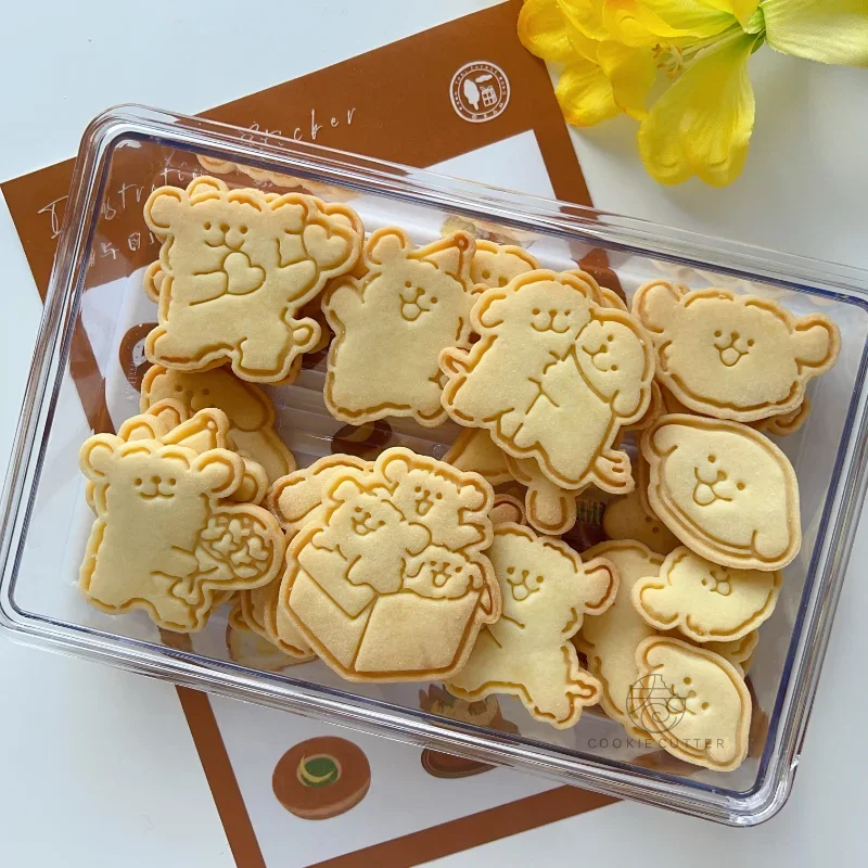 Cute Bear Fondant Cake Mold Biscuit Cookie Plunger Cutters for Children Sugarcraft Cake Decorating Baking Tools Kitchen Gadgets