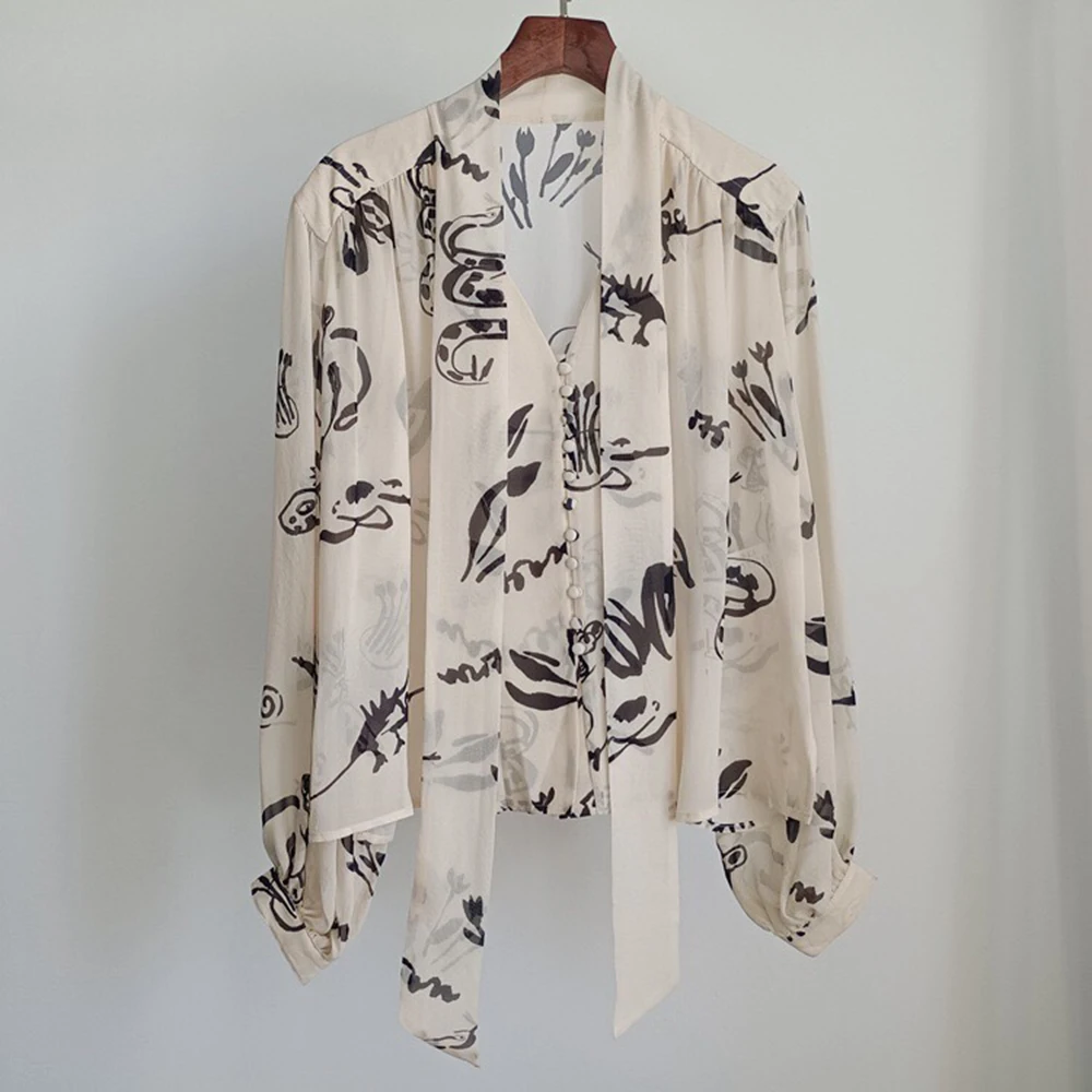 

2022 Women Summer New Fashion Designer Streamer Silk Printed Shirt V-Neck