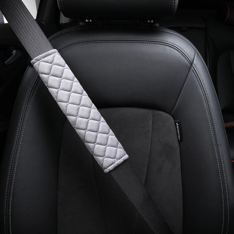 Seat Belt Covers Adjustable and Comfortable Seat Belt Covers in Soft Velvet Fabric Perfect for Car Truck SUV Backpacks