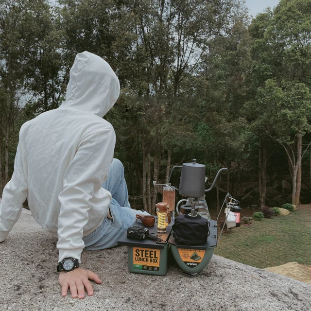 편안한 야외 경험을 위한 내구성 있는 접이식 테이블 상단