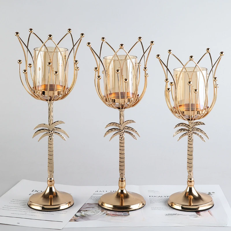 

1pcs Electroplated Candlestick Candlelight Dinner European Lotus Metal Candlestick Coconut Tree Candlestick Christmas Decoration