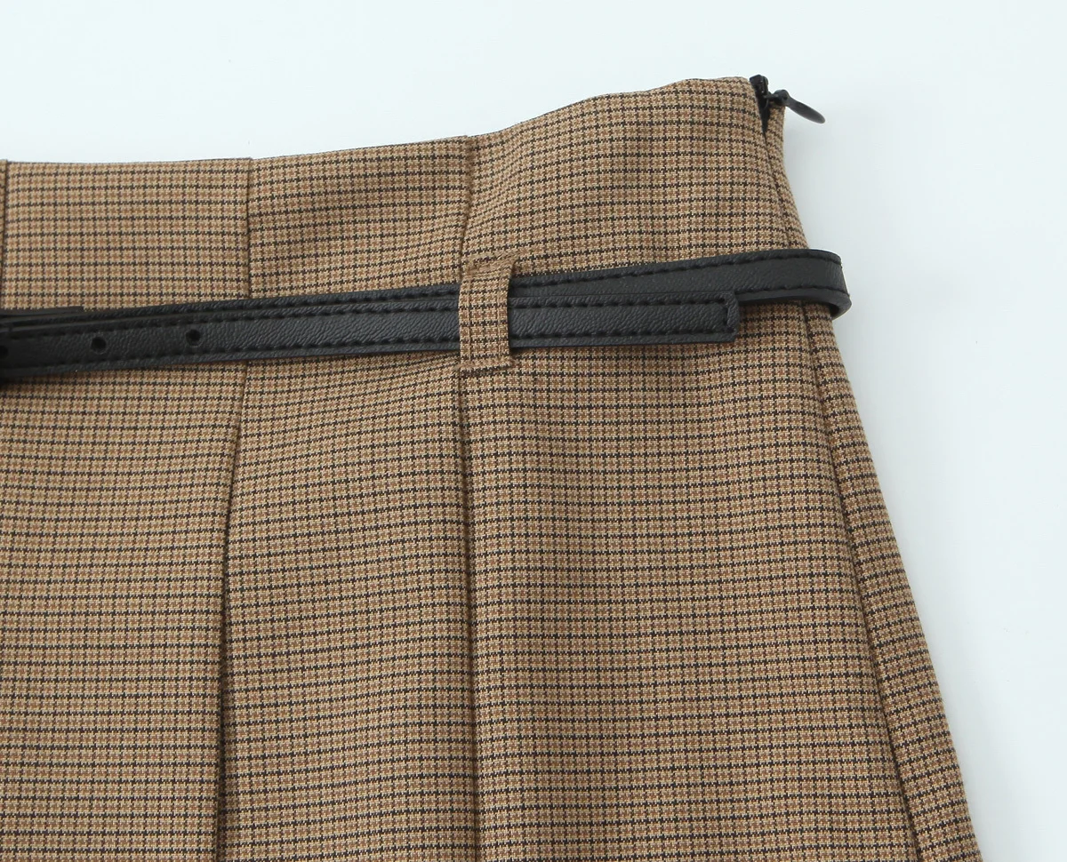 Description Picture 6 of itemTRAFZA Women Elegant Pleated Mini Skirt with Belt Fashion High Waist Slim Skorts Zipper Female Streetwear Summer Sexy Shorts