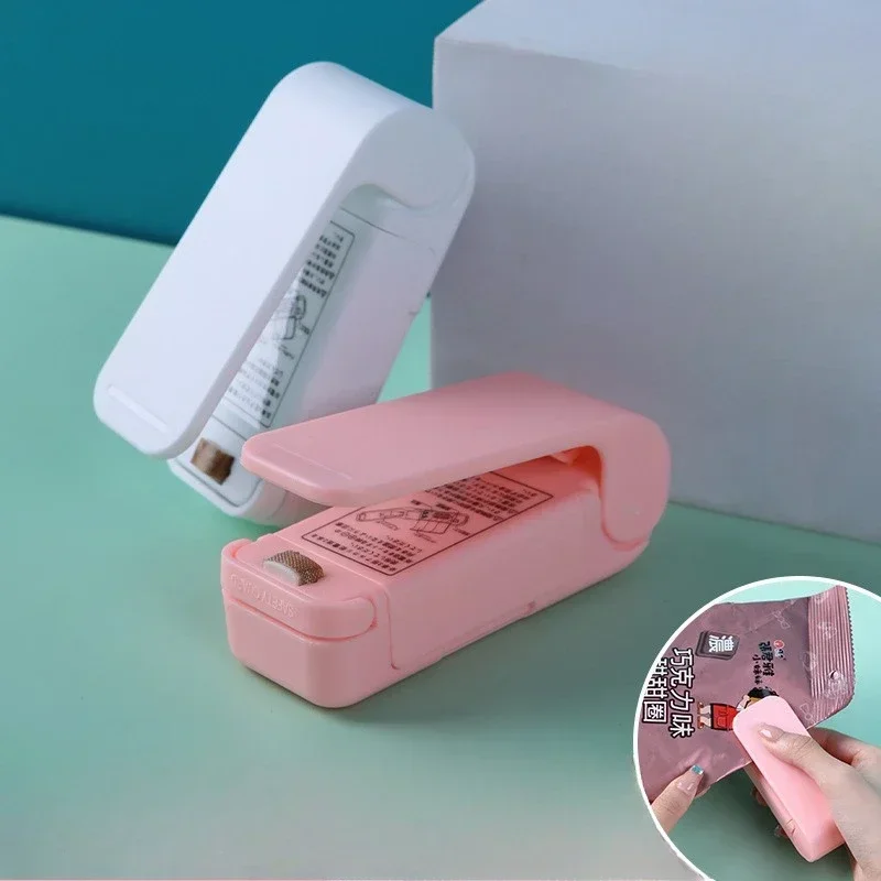 Mini Heat Bag Sealing Machine Package Sealer Bags Thermal Plastic Food Bag Closure Portable Sealer Food Packaging Heat bag sealer portable sealing machine