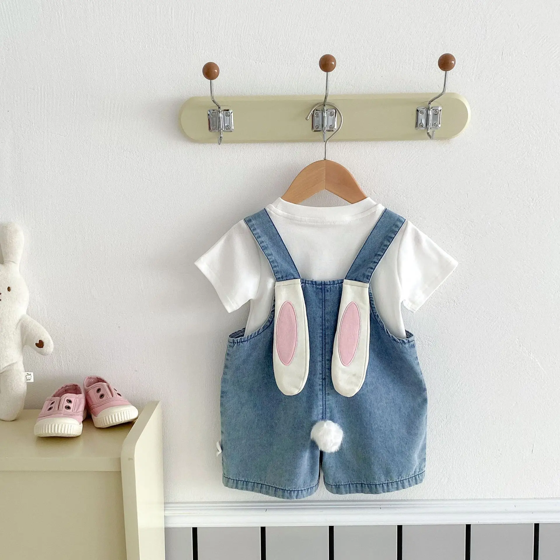 

Summer Girl Baby Rabbit Ears Overalls Girls Children Loose Cute Jeans Baby Retro Casual Suspenders Pants Kid Cotton Mid Trousers