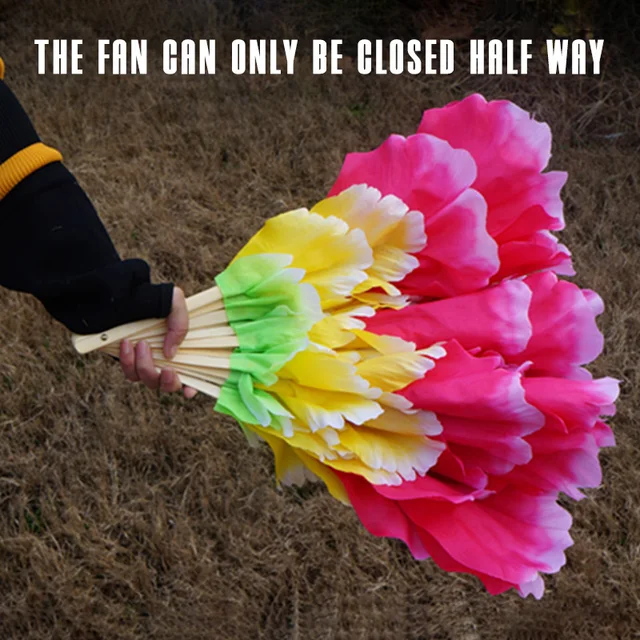 매력과 예술성의 춤을 선사하는 대형 접이식 댄스 팬