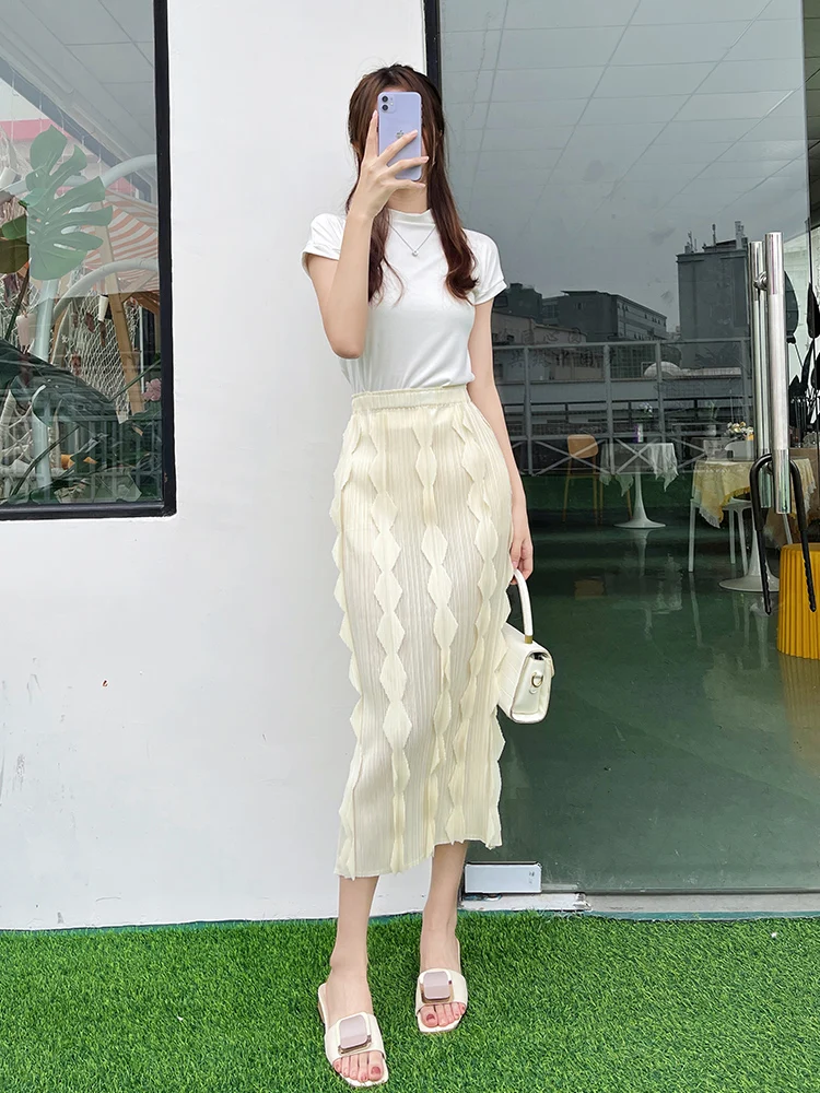 

Miyake Pleated High Waist Halfskirt Women's Summer 2023 New Korean Fashion 3D Decal Wrapped Hip Halfskirt Mid Length