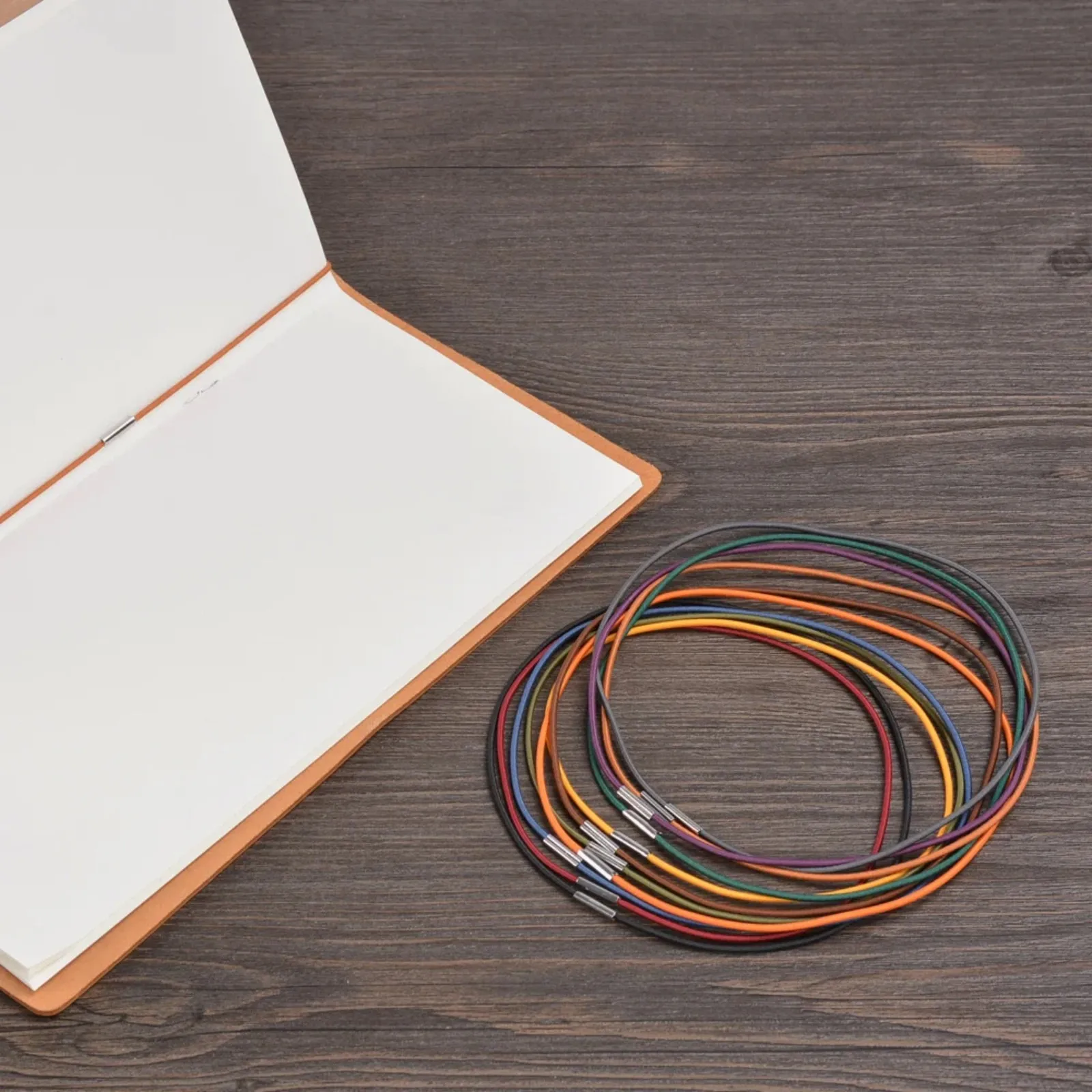Refillable Travel Notebook Bands - Set of 10 Elastic Strap Connectors for Journals and Planners