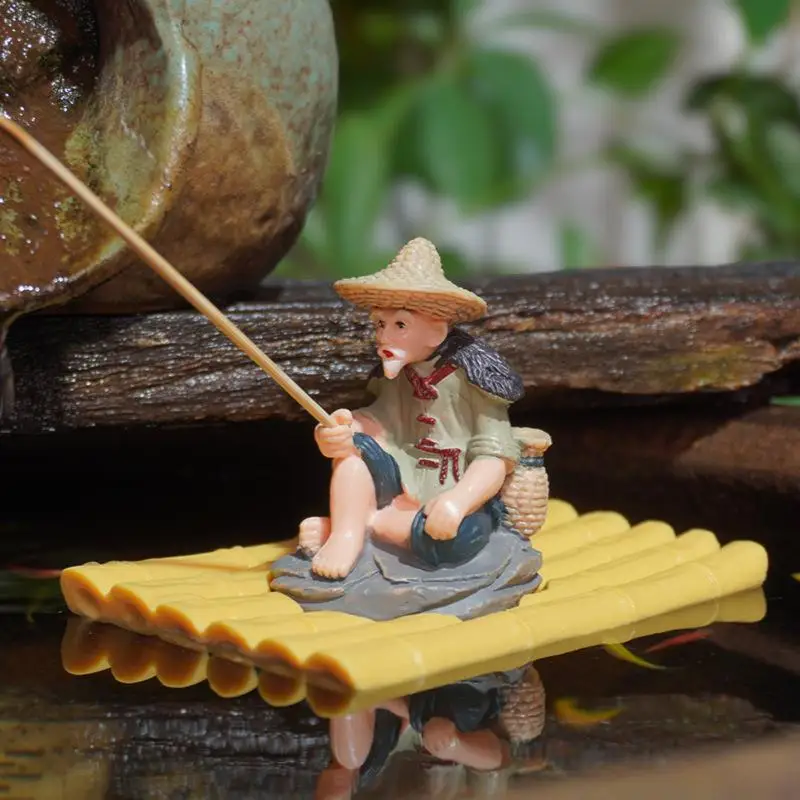�� 1 Stück PVC Gartenfigur Bambusfloß-Alter Fischermann Figur für Garten Schwimmende Aquarium-Dekoration Außendekoration – Detail 3