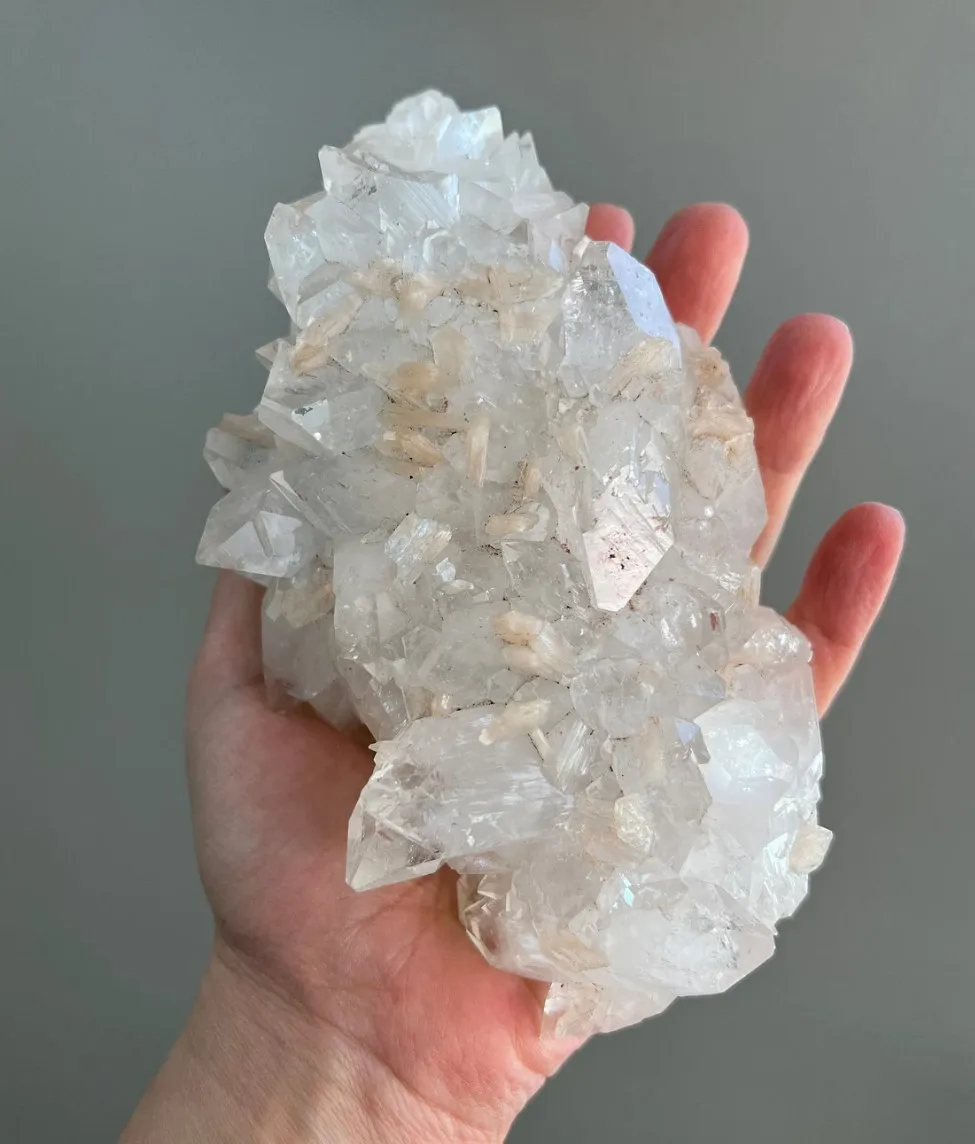 High quality!Natural Apophyllite Cluster Zeolite Crystal Cluster Mineral Specimen Raw Home Decor 4
